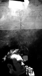 robin_foster_is_smoking_250