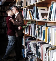 Matmos (par Lissa Ivy Tiegel)
