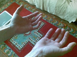 Des mains de 1=0 (par d'Herblay)