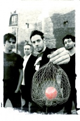 Une cage