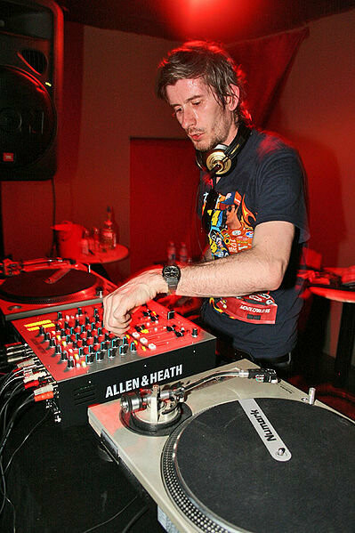 Kavinsky s'en est allé